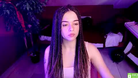 Snapshot of hypequeen_ chatting on October 2025 10:44:02 PM Julia online show from October 2025 10:44:02 PM