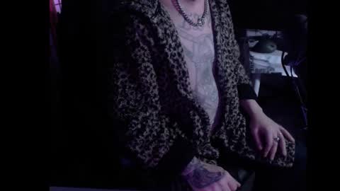 Snapshot of hypnosexray chatting on January 2025 03:59:02 PM Mistress Magenta online show from January 2025 03:59:02 PM