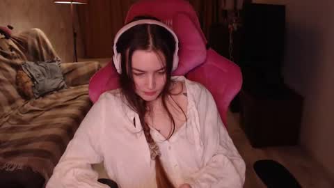 Snapshot of i_love_icecream chatting on December 2024 01:00:02 PM elisabeth online show from December 2024 01:00:02 PM