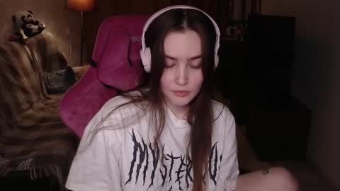 Snapshot of i_love_icecream chatting on January 2025 05:18:02 PM elisabeth online show from January 2025 05:18:02 PM