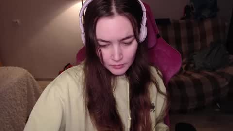 Snapshot of i_love_icecream chatting on January 2025 02:14:01 PM elisabeth online show from January 2025 02:14:01 PM