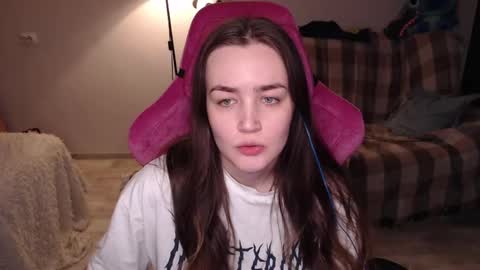 Snapshot of i_love_icecream chatting on January 2025 04:13:02 PM elisabeth online show from January 2025 04:13:02 PM