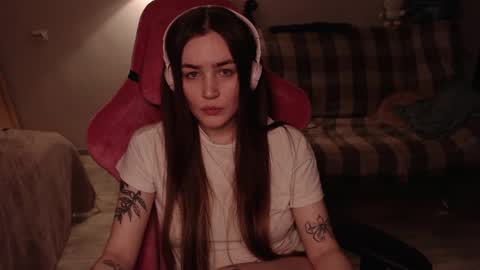 Snapshot of i_love_icecream chatting on February 2025 06:24:02 PM elisabeth online show from February 2025 06:24:02 PM