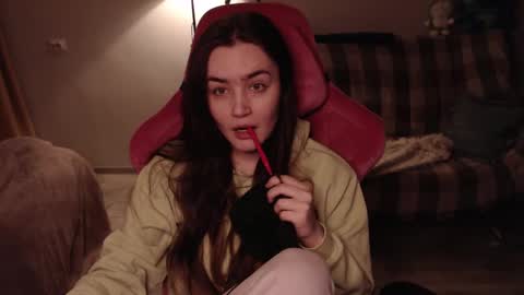 Snapshot of i_love_icecream chatting on February 2025 01:01:01 PM elisabeth online show from February 2025 01:01:01 PM