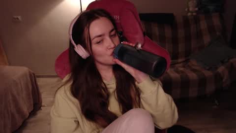 Snapshot of i_love_icecream chatting on February 2025 04:47:01 PM elisabeth online show from February 2025 04:47:01 PM