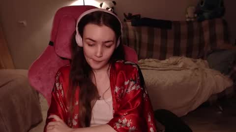 Snapshot of i_love_icecream chatting on February 2025 06:01:01 PM elisabeth online show from February 2025 06:01:01 PM