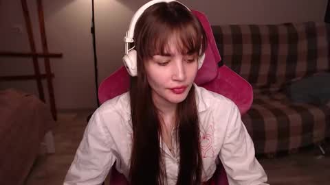 Snapshot of i_love_icecream chatting on November 2025 10:12:02 AM elisabeth online show from November 2025 10:12:02 AM