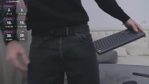 Snapshot of i_m_phillip_grey chatting on January 2025 05:33:01 AM Phillip online show from January 2025 05:33:01 AM