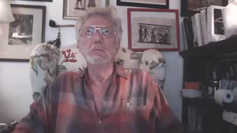 Snapshot of i_submissive_slut chatting on January 2025 03:41:02 AM ImYourBitch online show from January 2025 03:41:02 AM