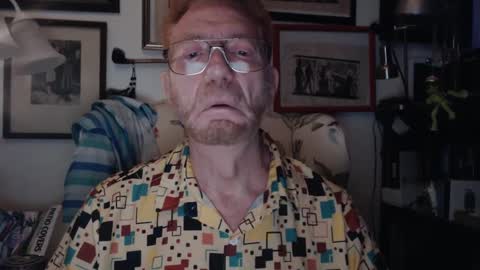 Snapshot of i_submissive_slut chatting on September 2025 02:33:02 AM ImYourBitch online show from September 2025 02:33:02 AM