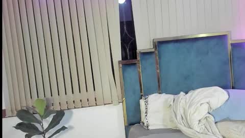 Snapshot of iam_brina04 chatting on October 2025 12:00:01 AM Brina online show from October 2025 12:00:01 AM