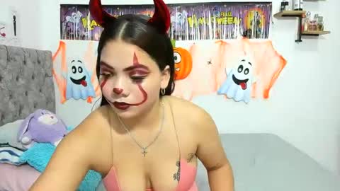 Snapshot of iam_mai chatting on October 2025 10:00:01 PM iam_mai online show from October 2025 10:00:01 PM