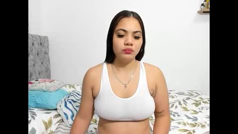 Snapshot of iam_mai chatting on November 2025 02:33:02 AM iam_mai online show from November 2025 02:33:02 AM