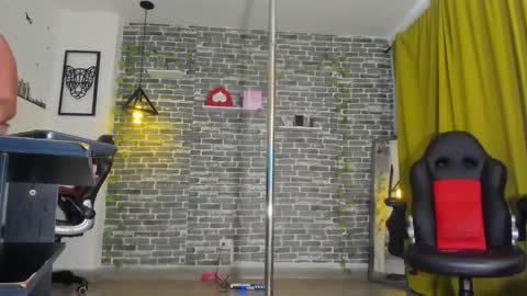 Samy   online show from February 2025 05:46:02 PM