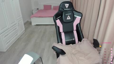 Snapshot of iamcassidy chatting on February 2025 02:06:02 AM Cassie STREAMS HERE EVERYDAY online show from February 2025 02:06:02 AM