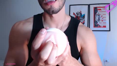  INDEPENDENT MODEL online show from October 2025 01:22:02 PM