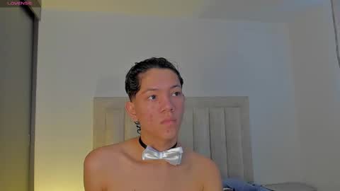 Snapshot of iamjulian_ chatting on September 2025 09:14:02 PM Juliiiiian online show from September 2025 09:14:02 PM