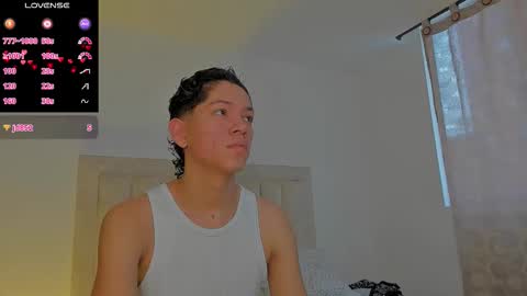 Snapshot of iamjulian_ chatting on September 2025 11:45:02 AM Juliiiiian online show from September 2025 11:45:02 AM
