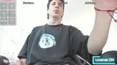 Mariano online show from November 2025 04:01:01 AM