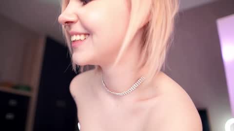 Snapshot of iamninamint chatting on February 2025 10:10:02 PM Nina online show from February 2025 10:10:02 PM