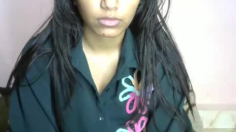 iamHotTaara online show from January 2025 09:27:01 AM