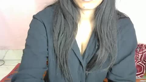 iamHotTaara online show from January 2025 12:57:02 PM