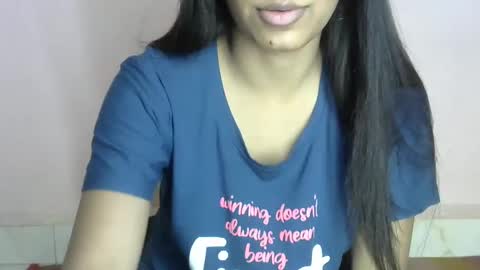 iamHotTaara online show from January 2025 11:43:02 AM