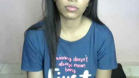 iamHotTaara online show from March 2025 05:01:01 PM