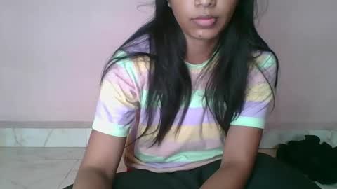 iamHotTaara online show from September 2025 04:47:01 AM