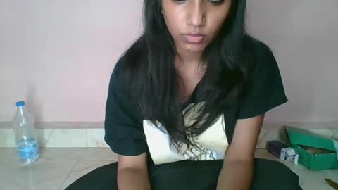 iamHotTaara online show from September 2025 06:39:02 AM
