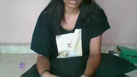 iamHotTaara online show from September 2025 05:56:01 AM