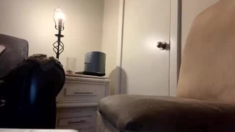 iamtheone403 online show from October 2025 03:11:01 PM