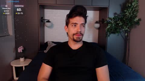 Ian Davis online show from December 2024 11:24:02 PM