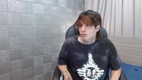 Snapshot of iancute_ chatting on October 2025 08:18:02 PM ian online show from October 2025 08:18:02 PM