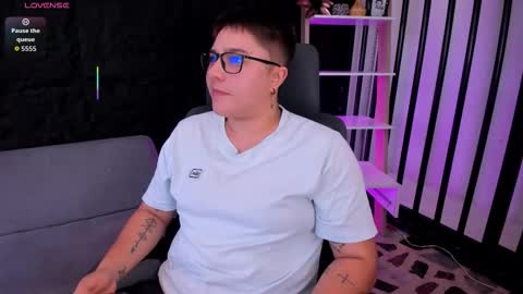 ian online show from October 2025 09:12:02 PM