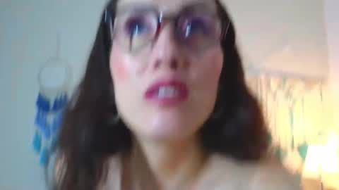 Snapshot of iberianmoonmk chatting on November 2025 06:59:02 PM Iberian Moon online show from November 2025 06:59:02 PM