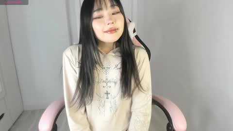 Hitomi   online show from January 2025 12:37:02 PM