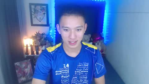 Mateo online show from December 2024 07:30:02 PM