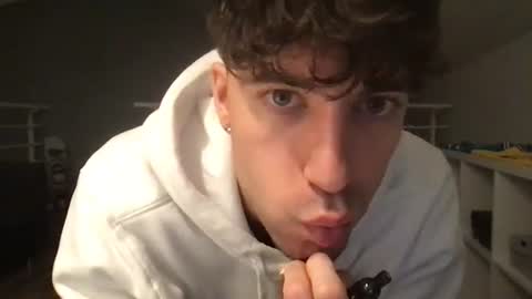 icyninesix online show from December 2024 02:12:02 AM