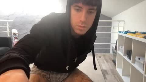 icyninesix online show from December 2024 12:47:02 PM