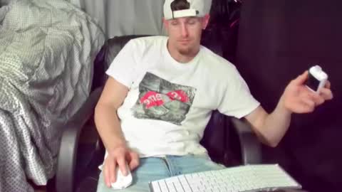 Snapshot of igetherwetter chatting on February 2025 06:12:02 AM Amiri Roue online show from February 2025 06:12:02 AM