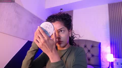 Isa online show from January 2025 09:00:01 PM