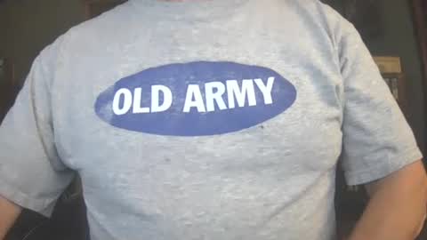 Snapshot of il_undercover chatting on October 2025 11:07:01 AM il_undercover online show from October 2025 11:07:01 AM