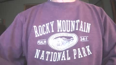 Snapshot of il_undercover chatting on November 2025 12:03:01 PM il_undercover online show from November 2025 12:03:01 PM