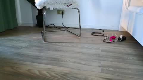 Emma online show from September 2025 05:12:01 AM