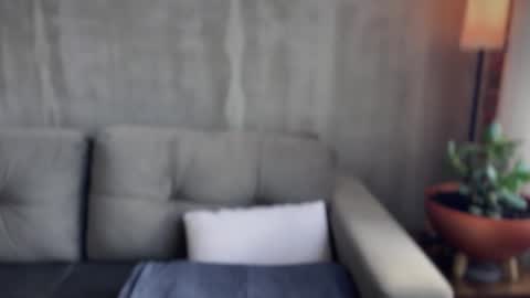 Kloe online show from October 2025 08:28:01 PM