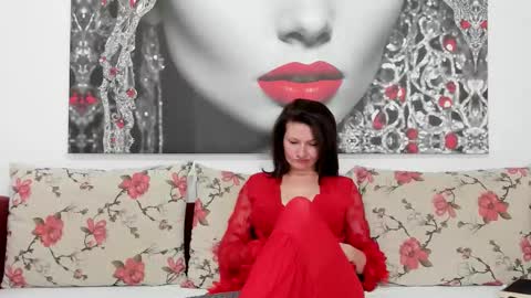 Snapshot of illegalbeauty87 chatting on October 2025 12:29:05 AM Ingrid or more easier...Miss GoDDess Mistress online show from October 2025 12:29:05 AM