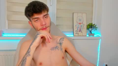 Snapshot of illusions888 chatting on December 2024 08:42:02 PM D-Illusion online show from December 2024 08:42:02 PM