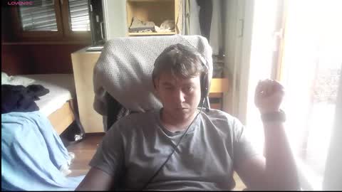 Snapshot of iloveyoutoo2000 chatting on October 2025 04:14:02 PM iloveyoutoo2000 online show from October 2025 04:14:02 PM