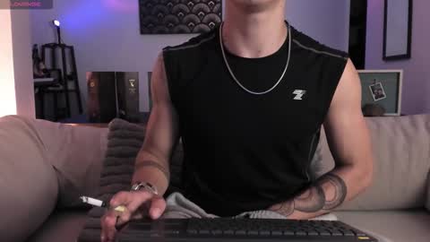 IM  THOMAS online show from October 2025 04:43:02 AM